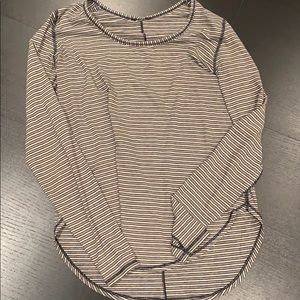 LuLulemon shirt